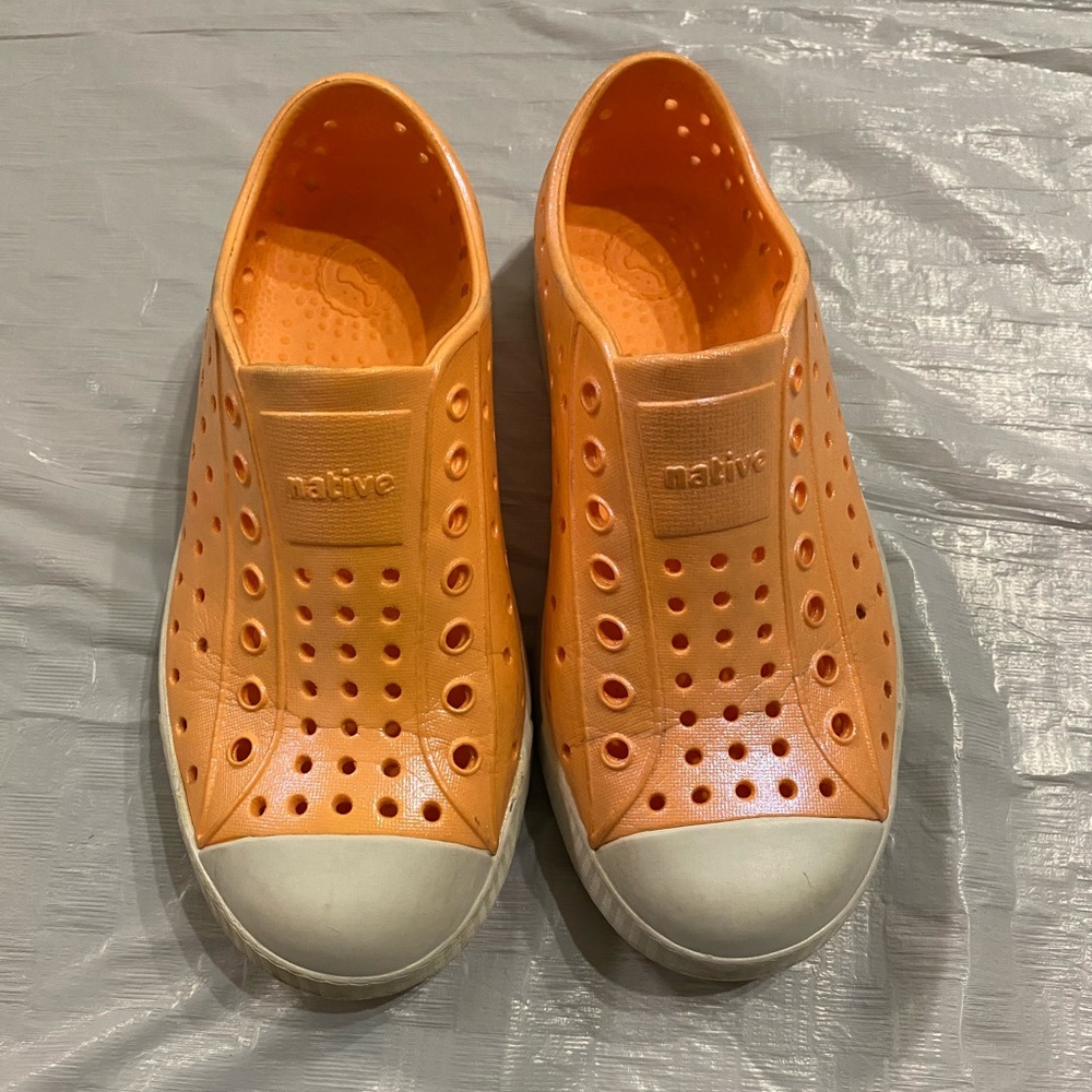 Girl Natives size 12c
